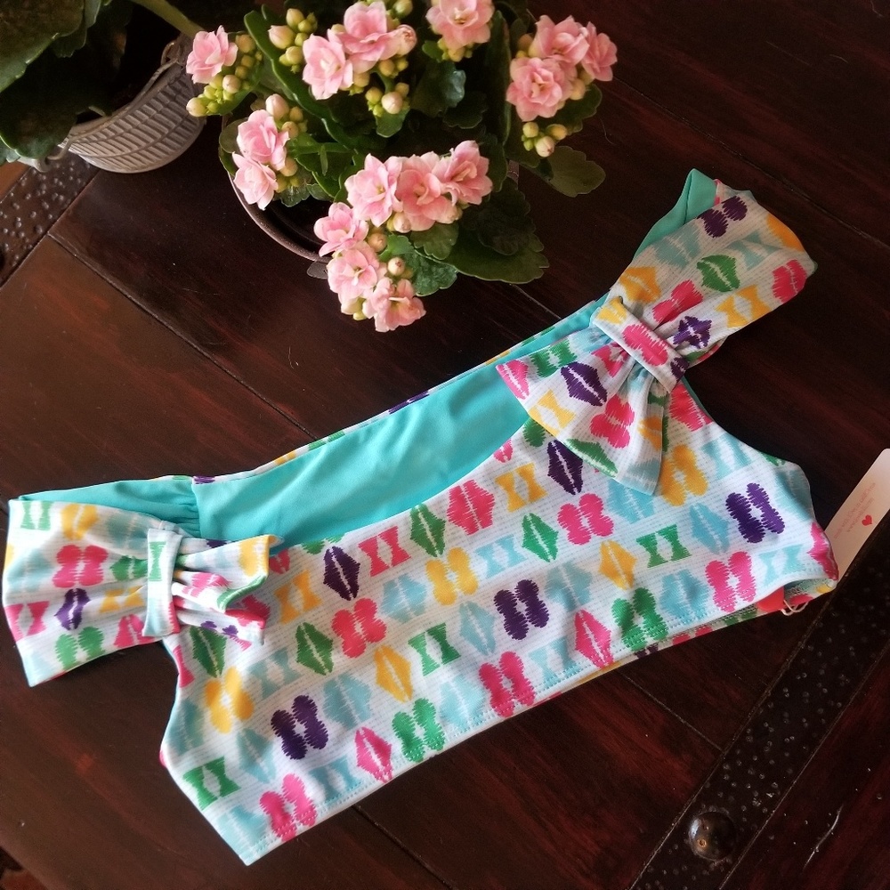 NWT Printed Off Shoulder Swim Top